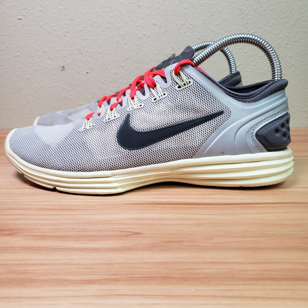 Nike Women's Size 8 Lunarlon Hyperworkout Training Shoes Gray Red Laces Athletic